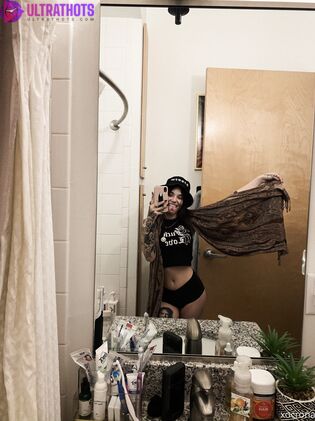 Hot Claire Estabrook Nude Photos