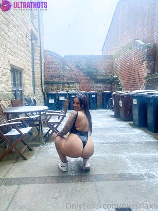 Hot Miss Ria Nude Photos