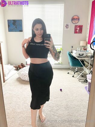 Hot Molly Maeve Nude Photos