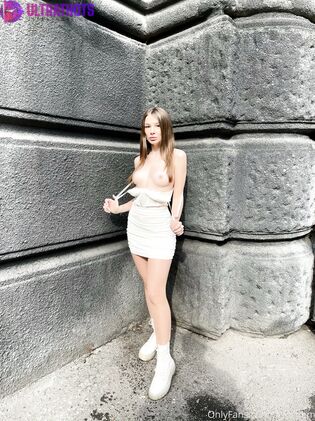 Hot Sweetiem Nude Photos