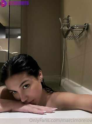 Marci Moral Full Nude Photos (35 Pics)