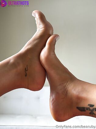 Bearuby Nude Photos (37 Pics)