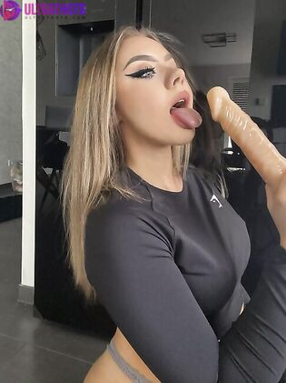 Kaiseybuun Naked Photo Gallery (76 Pics)