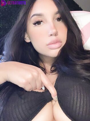 Hot Mativip Nude Photos