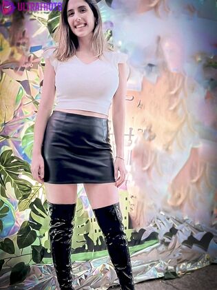 Queen Eugenia With Incredible Thigh-high boots